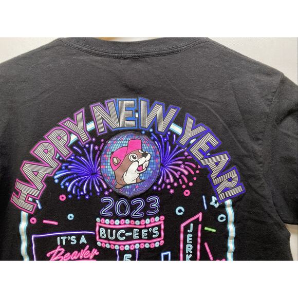 Buc ee’s 2023 New Years Eve. Black Short Sleeve T-shirt Men’s Small 34-36 - Picture 6 of 8